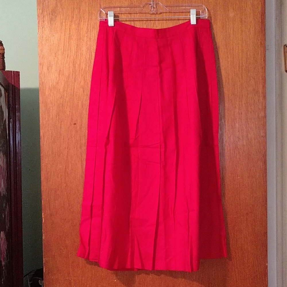 Vintage Bright pink pleated skirt